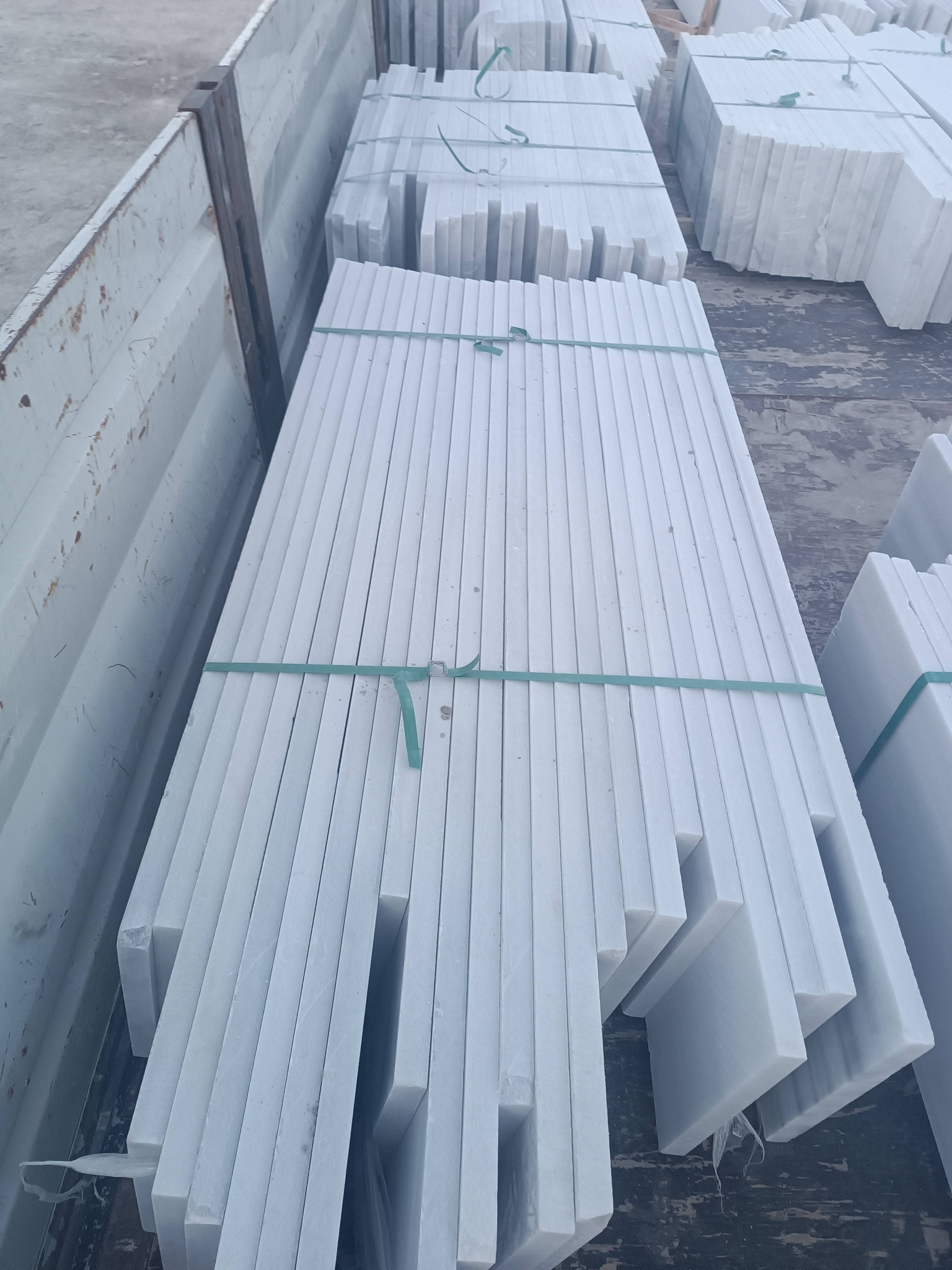 Cide de mermer çeşitleri ve doğal taş satışı