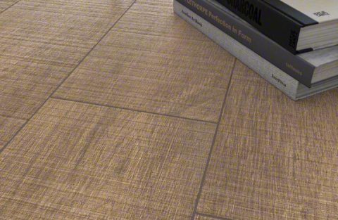 Seramik zemin kaplama uygulamasinda yuzey butunlugu, desen uyumu ve iscilik kalitesini gosteren gorsel.